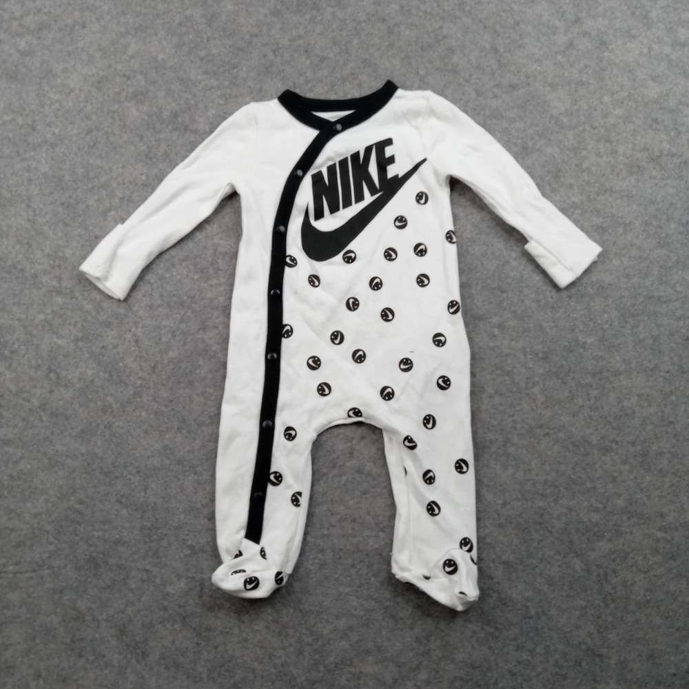 Nike Romper Baby 3M White Black Swoosh Footed Long Sleeve One-piece Snap Front